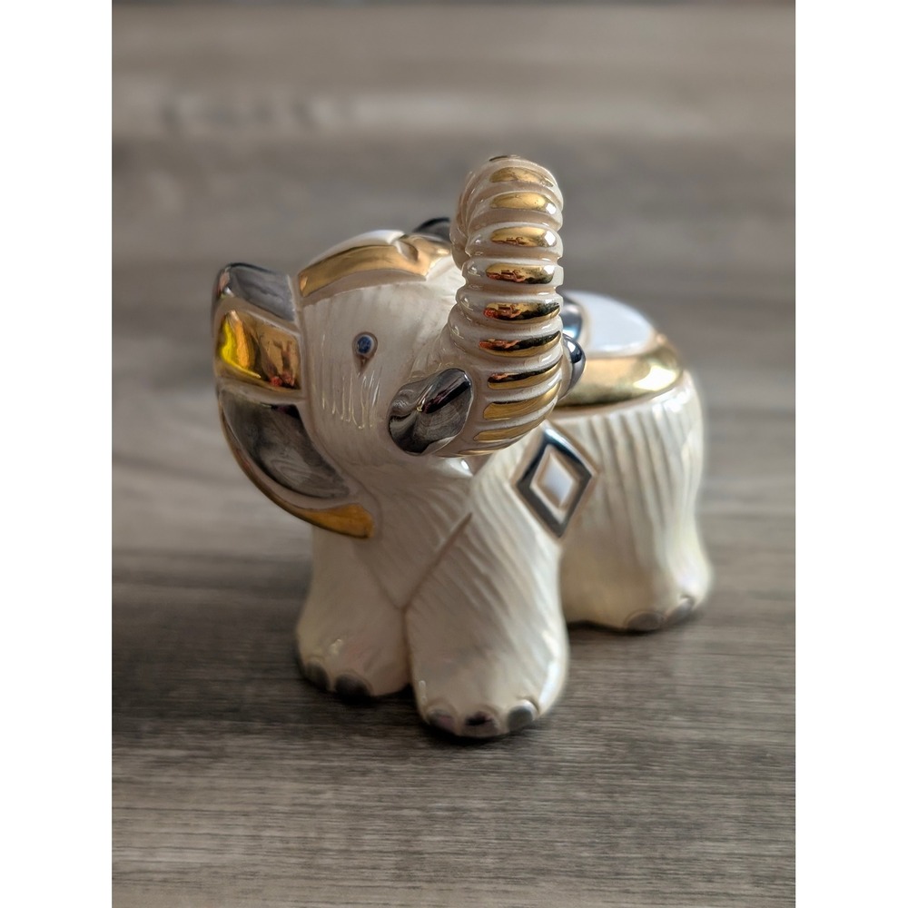 Artesania Rinconada Elephant Figurine Limited Hand Made in Uruguay #54/1000